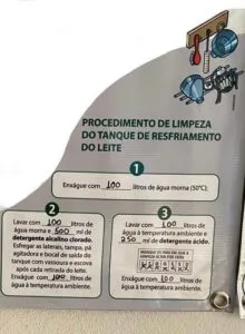 Procedimento de limpeza do tanque de resfriamento de leite