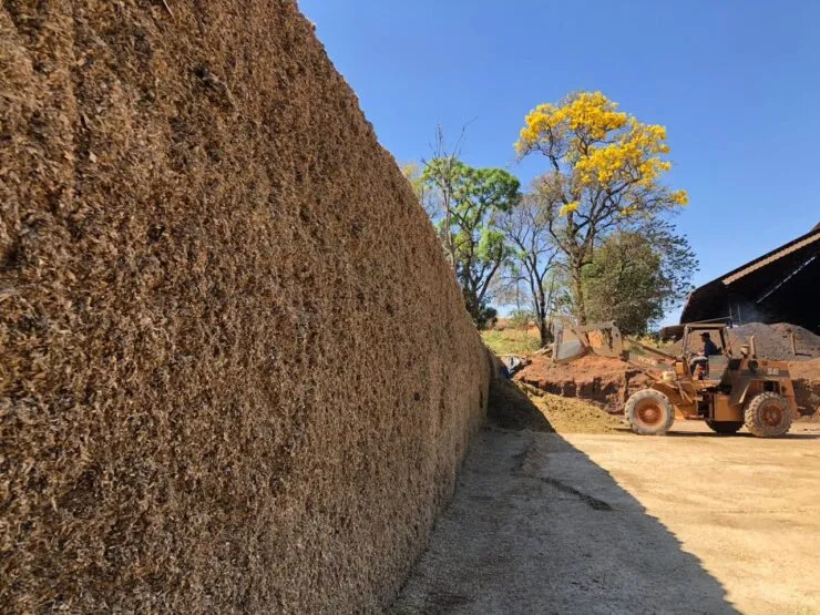 Painel de um silo trincheira
